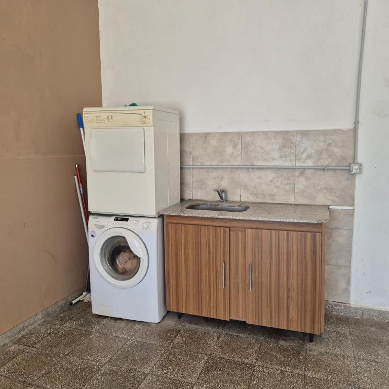 Las Gonzalez - Two-Bedroom House - 6