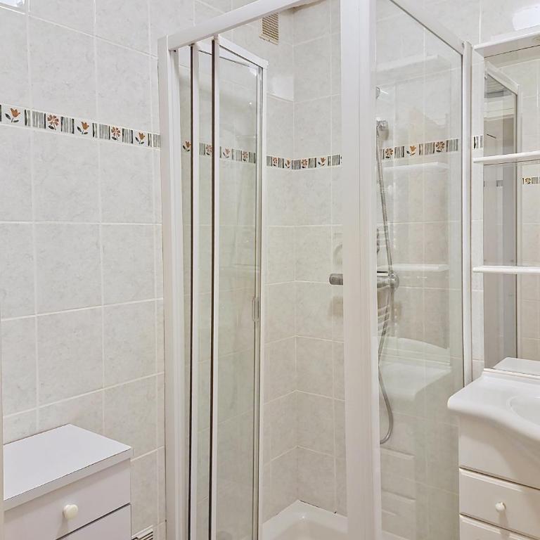 Chatellan CTA9 CENTER & TELECABINE 5 Pers - Appartement avec Balcon - 9