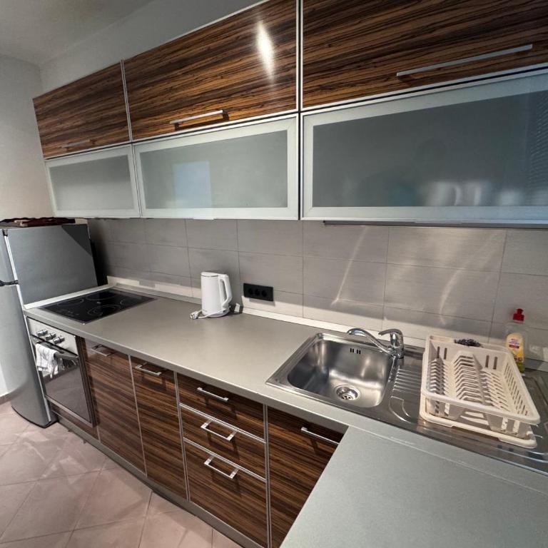 City View Apartments - Studio - 10