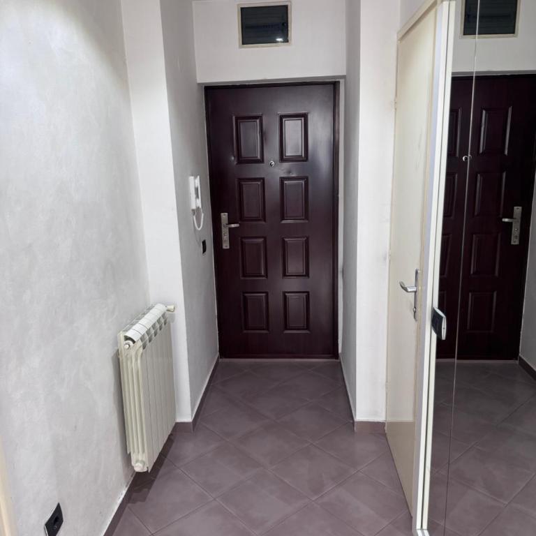 City View Apartments - Studio - 11