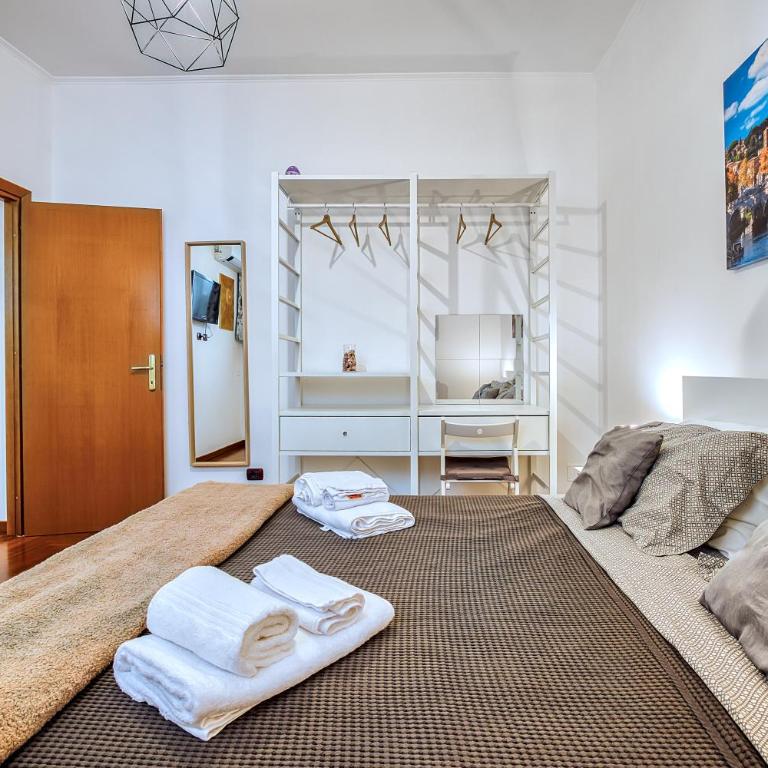 A Casa di Asia - Two-Bedroom Apartment - 3