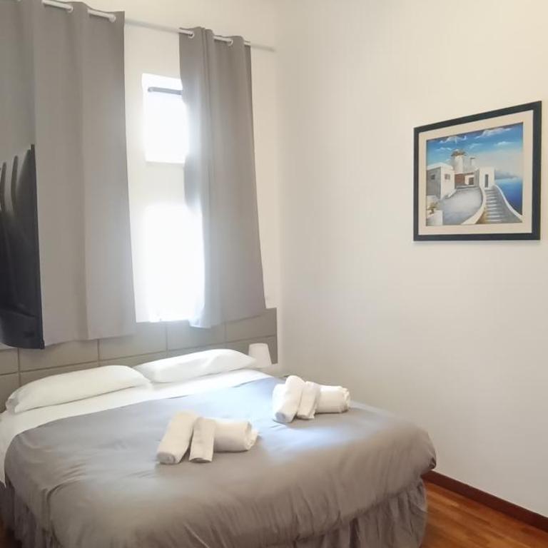 Casa Flora - Two-Bedroom Deluxe Apartment with Balcony - 38