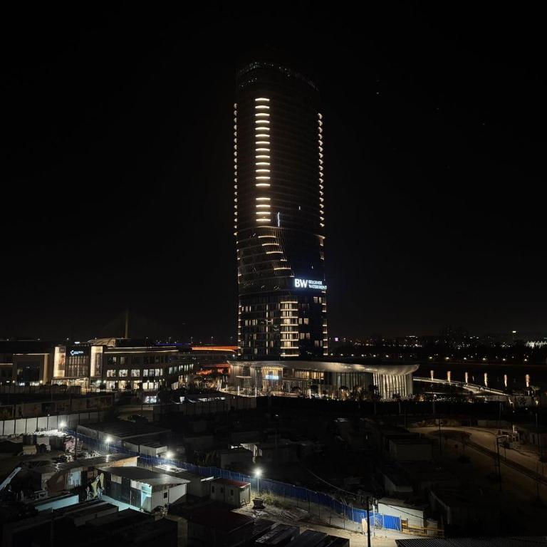 Bw Lux Apartments River view - One-Bedroom Apartment - 8