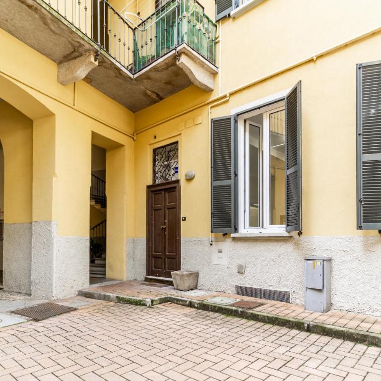 Borghi Station House - Appartamento con 2 Camere da Letto - 40