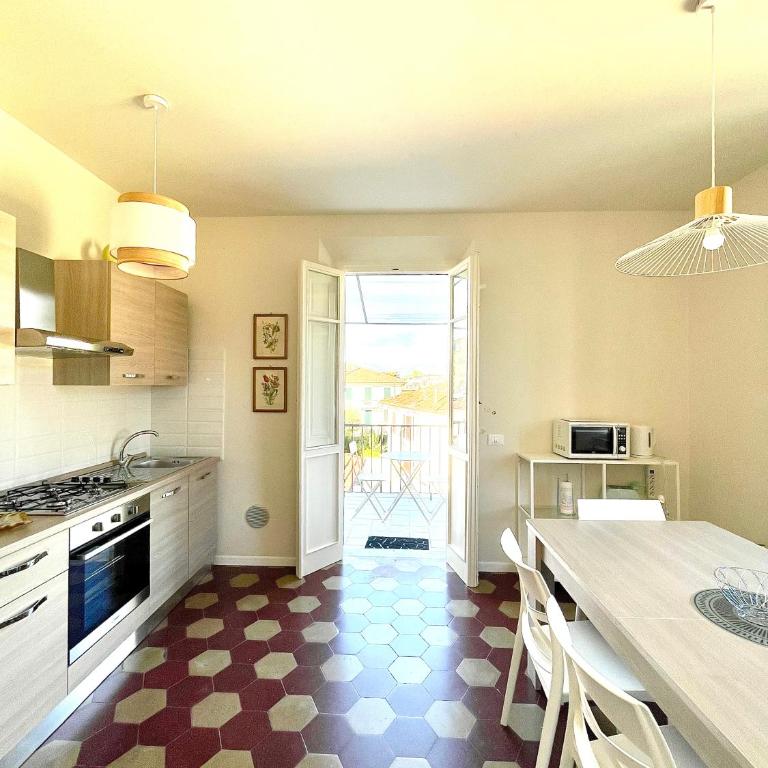 Casa Armonia - Appartamento Premium con 3 Camere da Letto e Balcone - 8