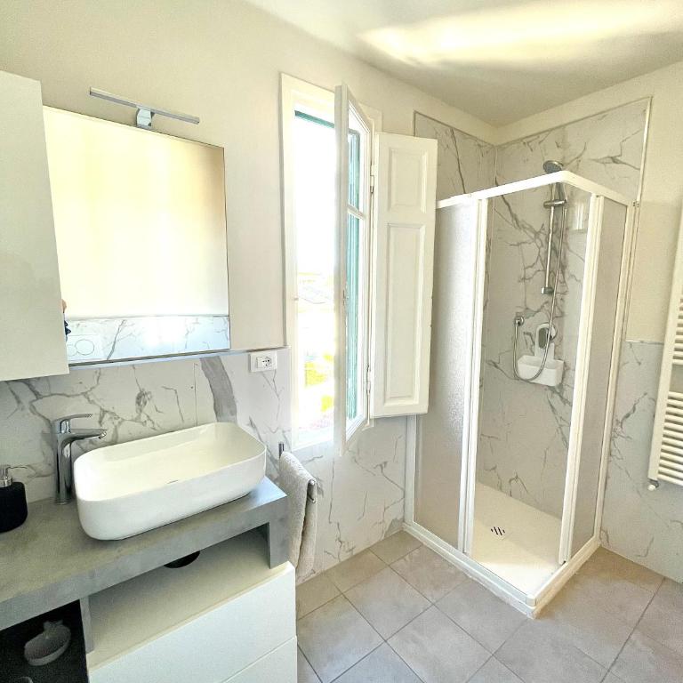 Casa Armonia - Appartamento Premium con 3 Camere da Letto e Balcone - 30