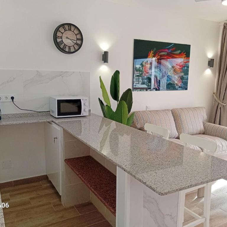 Cosy Upgraded - 1 Bedroom Apartment, Los Juncos - One-Bedroom Premium Apartment - 4
