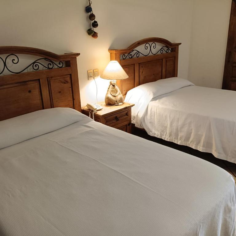 Hotel Hacienda Bugambilias La Paz - Habitación Doble Estándar con 2 camas dobles - 11