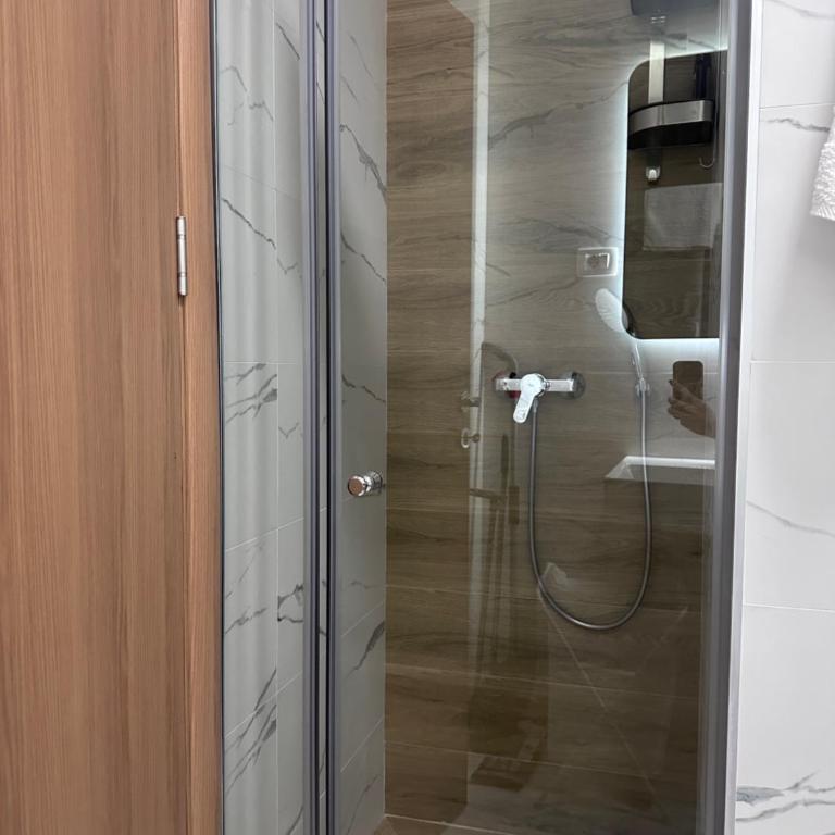 Modern Apartments Two Pearls - Apartman s 1 Spavaćom Sobom, Balkonom i Pogledom na More - 12