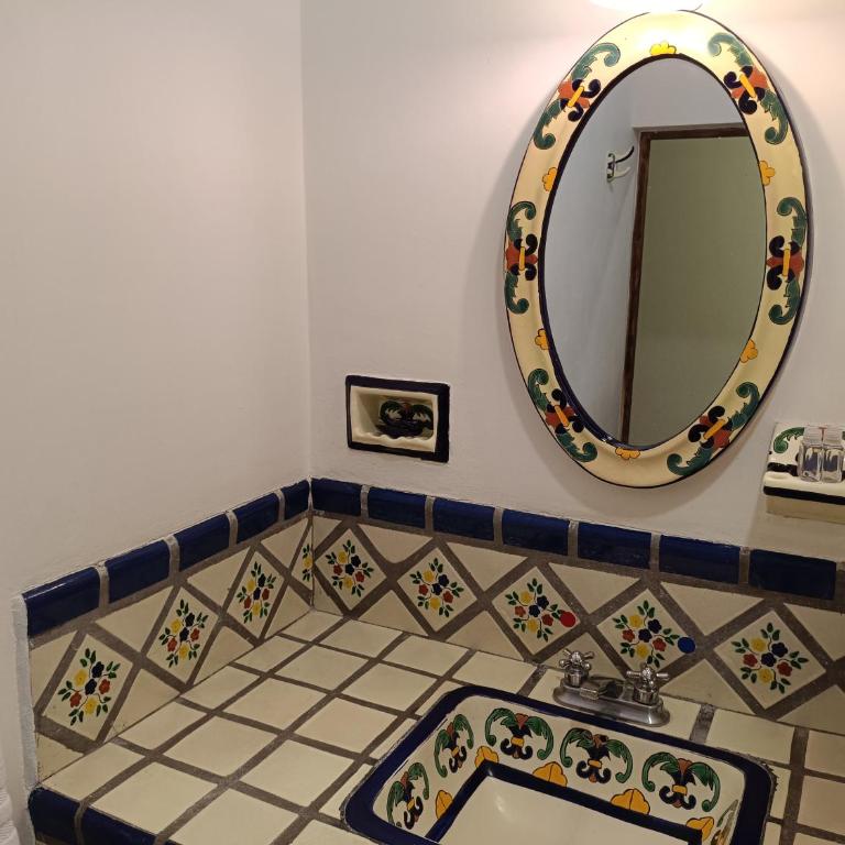 Hotel Hacienda Bugambilias La Paz - Habitación Doble Estándar con 2 camas dobles - 2
