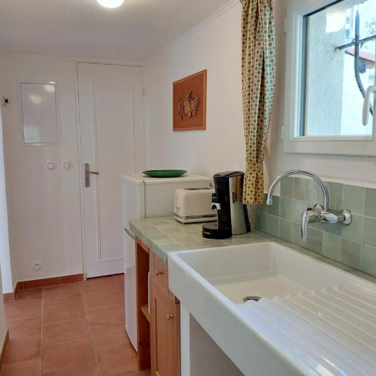 Idéale pour couple - Maison en Provence avec piscine et grand terrain - Maison 1 Chambre - 17