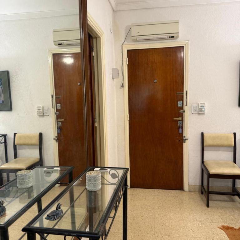 Departamento Centrico 2 amb a la calle - One-Bedroom Apartment - 11