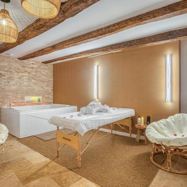 La Cadurcienne "Love room" jacuzzi & pièce secrète Cahors centre historique - Villa 1 Chambre - 2
