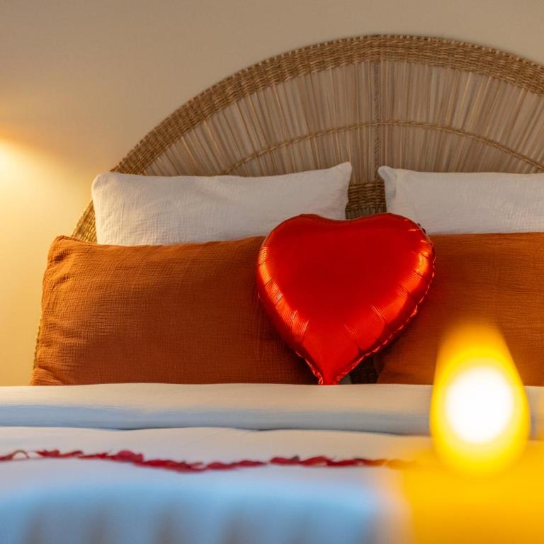 La Cadurcienne "Love room" jacuzzi & pièce secrète Cahors centre historique - Villa 1 Chambre - 1