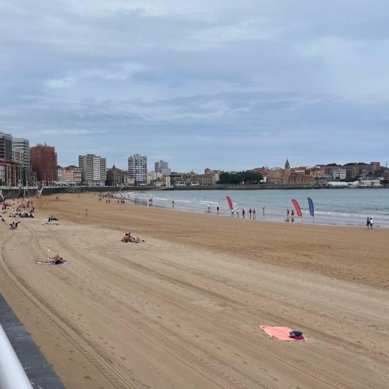 Apartamento Playa de Gijon - Apartamento de 1 dormitorio - 45