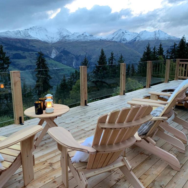 Chalet spacieux et rénové · Terrasse · Capacité 10 personnes · Wifi gratuit - FR-1-346-570 - Chalet - 15