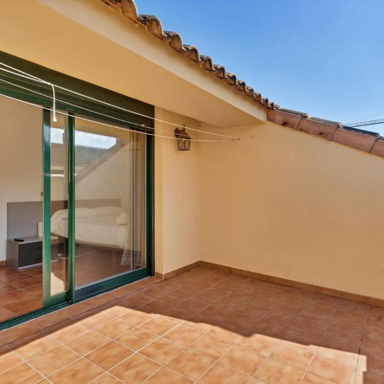 Steps to Arenal Beach - 4BR Home, Pool, Garage & BBQ - Casa - 22