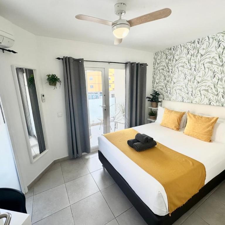 Pineapple Sorbet piscina, doble terraza, cocina completa y WIFI - Apartment - 4