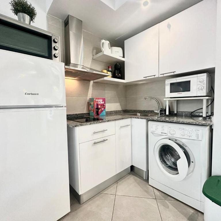 Pineapple Sorbet piscina, doble terraza, cocina completa y WIFI - Apartment - 5