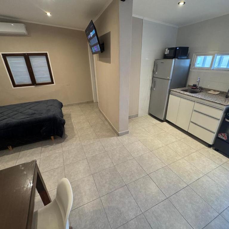 Colon 533 Mono-Ambiente - One-Bedroom House - 11