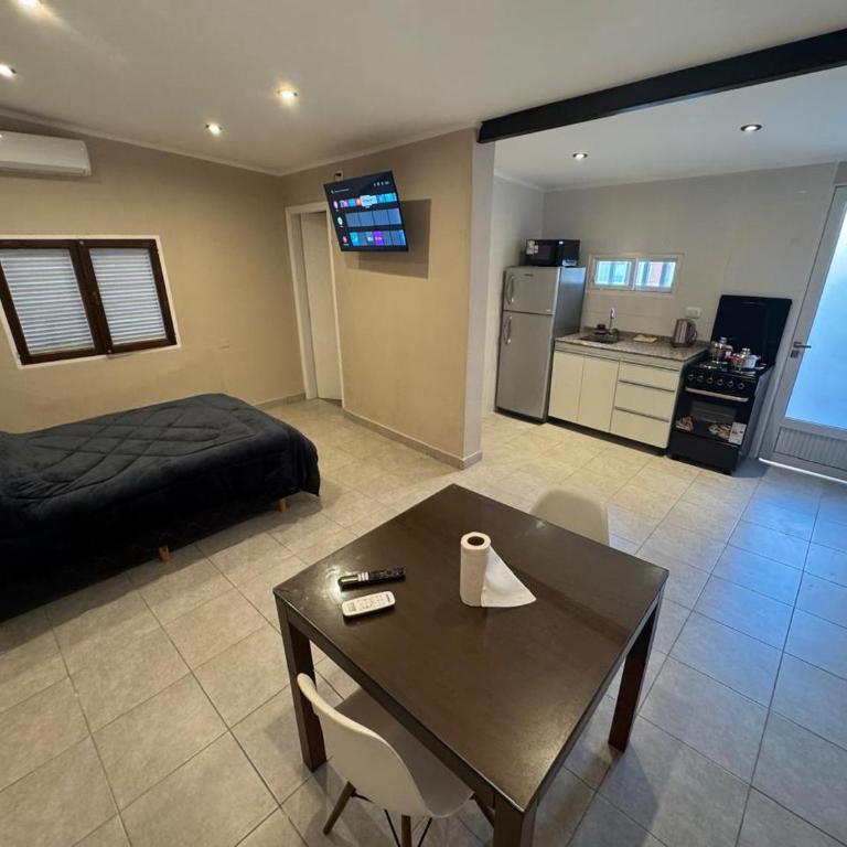 Colon 533 Mono-Ambiente - One-Bedroom House - 13