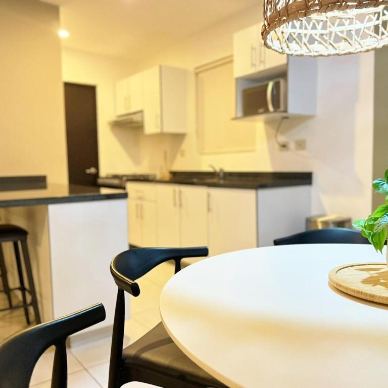 Departamento Moderno Azul Cielo - 2 Albercas - 3 Min Malecón y Playas - Apartamento de 3 dormitorios - 19