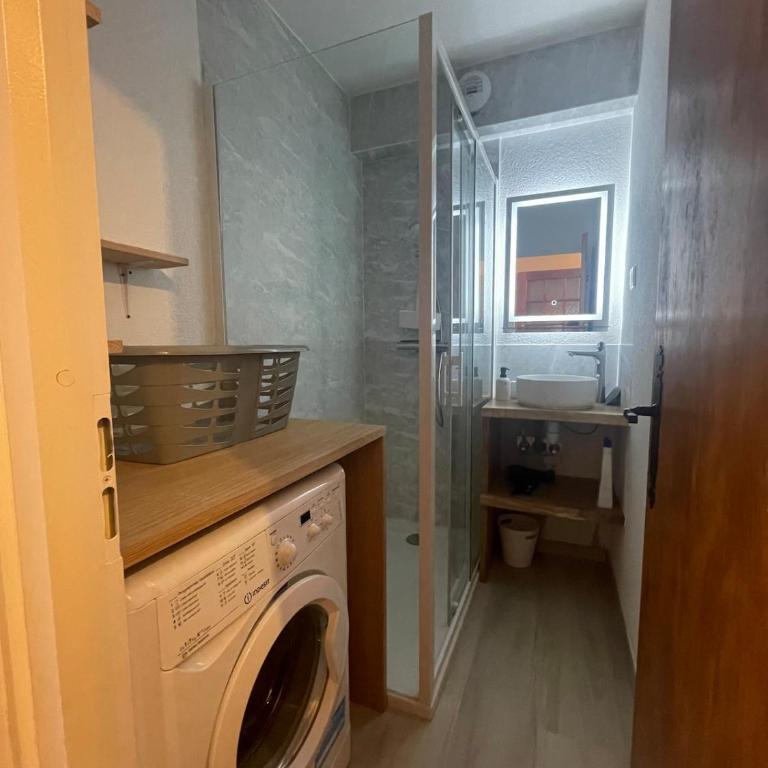 F3 Duplex 2 chambres 35m2 Multipass inclus Garage privé - Apartamento de 2 dormitorios con balcón - 9
