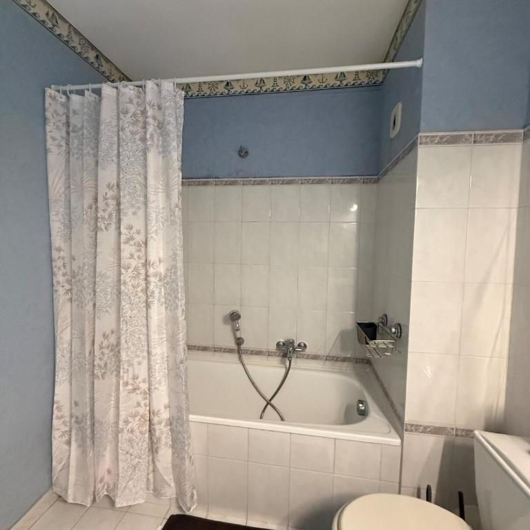 Big, comfortable studio minutes from MC borders - Appartement 1 Chambre - 4