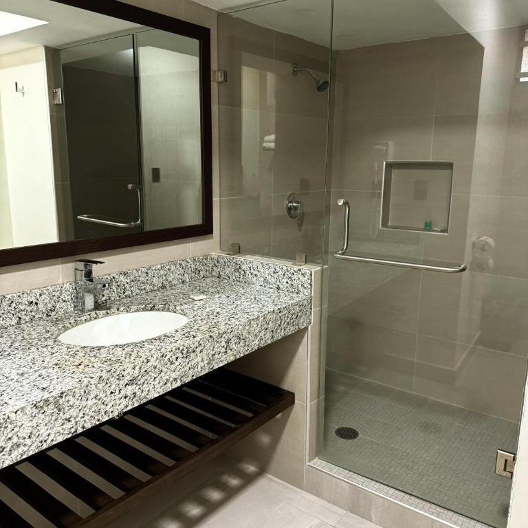 Hacienda Mazatlán sea view - Double Room with 2 Double Beds - 11