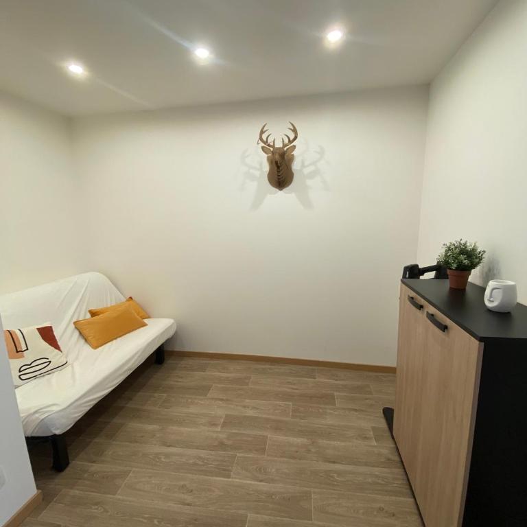 Le Refuge T3 centre ville 63m2 pied des montagnes - Two-Bedroom Apartment - 2