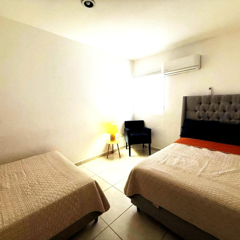 Alejandría Depto Moderno - Café Luxury - 3 Min Malecón y Playas - Three-Bedroom Apartment - 17