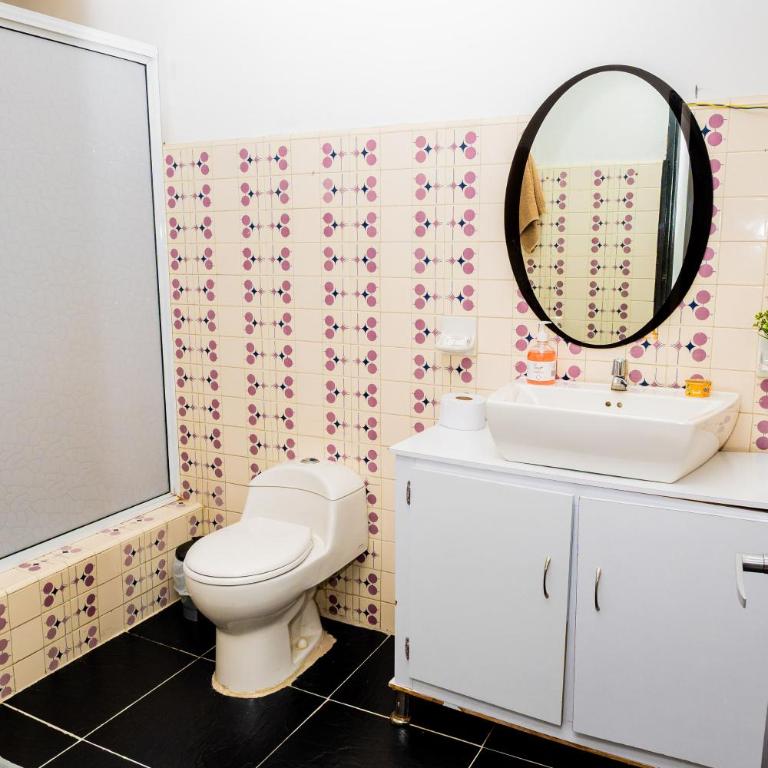 Departamento Bocagrande cerca a playas - Four-Bedroom House - 28