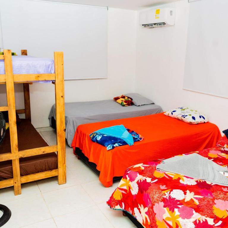 Departamento Bocagrande cerca a playas - Four-Bedroom House - 8