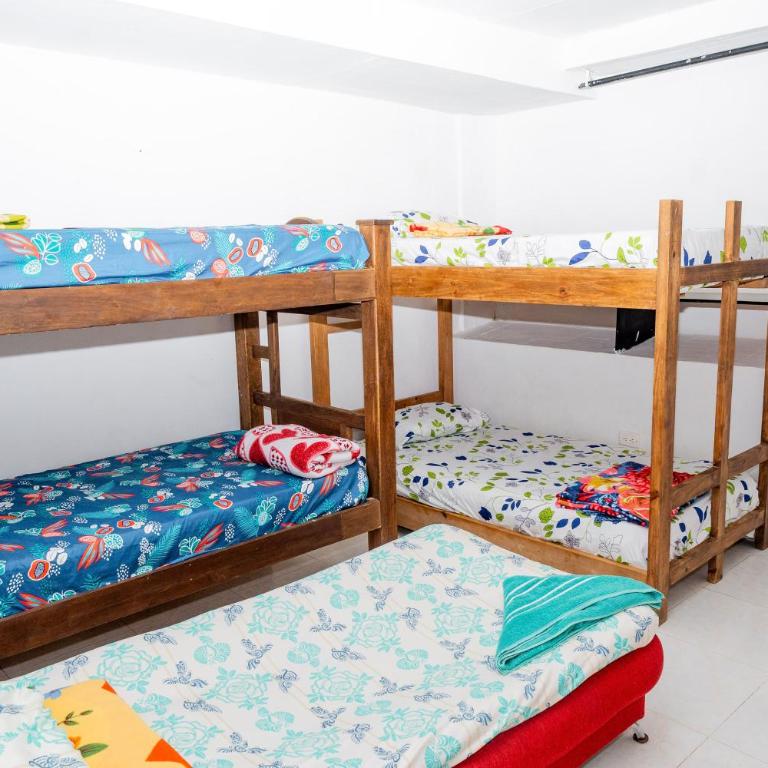 Departamento Bocagrande cerca a playas - Four-Bedroom House - 19