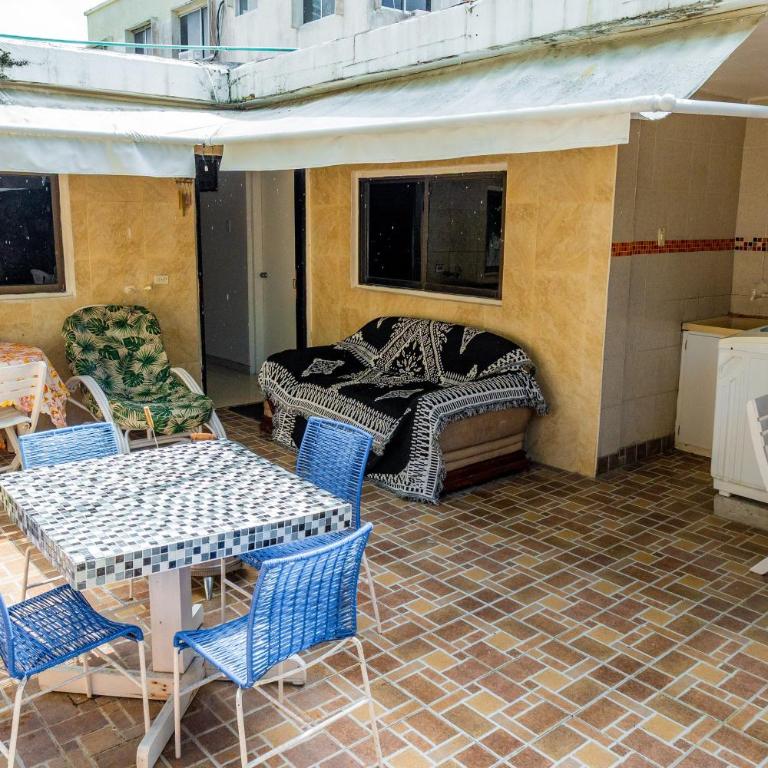 Departamento Bocagrande cerca a playas - Four-Bedroom House - 50