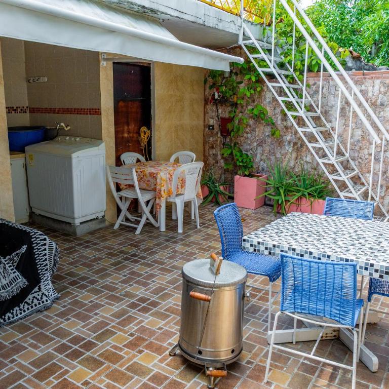 Departamento Bocagrande cerca a playas - Four-Bedroom House - 51