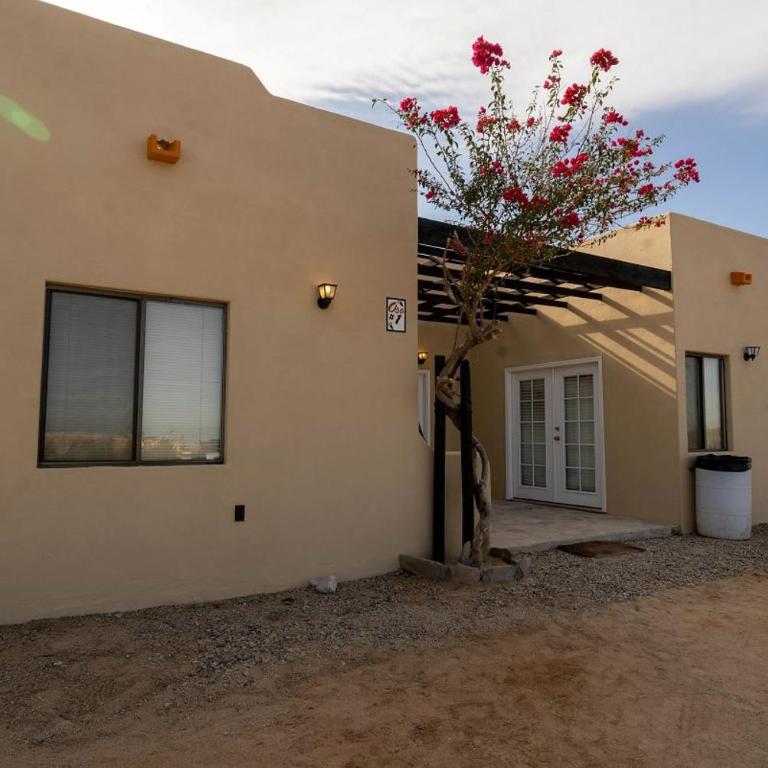 2 bed/2bath - family vacation home in beach resort - Casa - 2