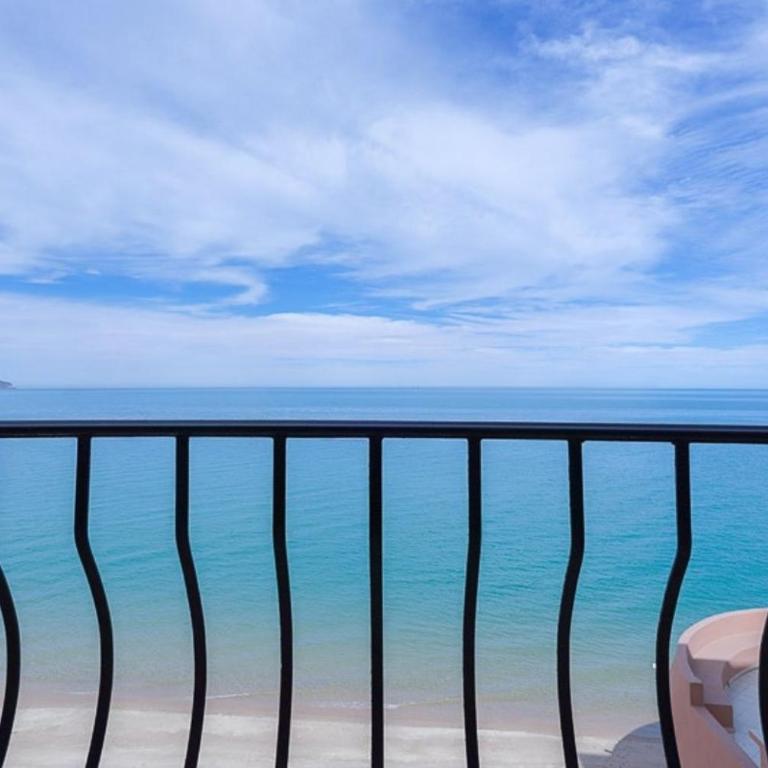 Villas de Las Palmas San Felipe Beachfront rental with spectacular views - Luis condo 2 - Casa - 6