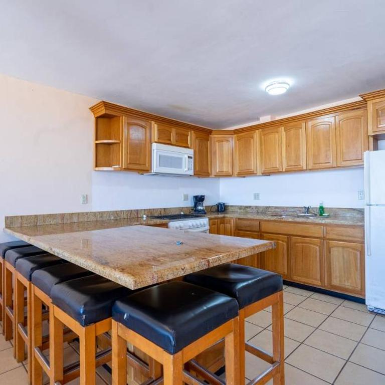 Gorgeous beach front condo - Casa - 11