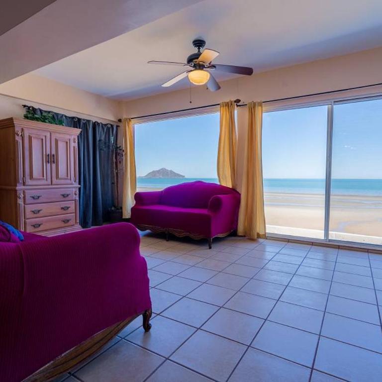 Gorgeous beach front condo - Casa - 16