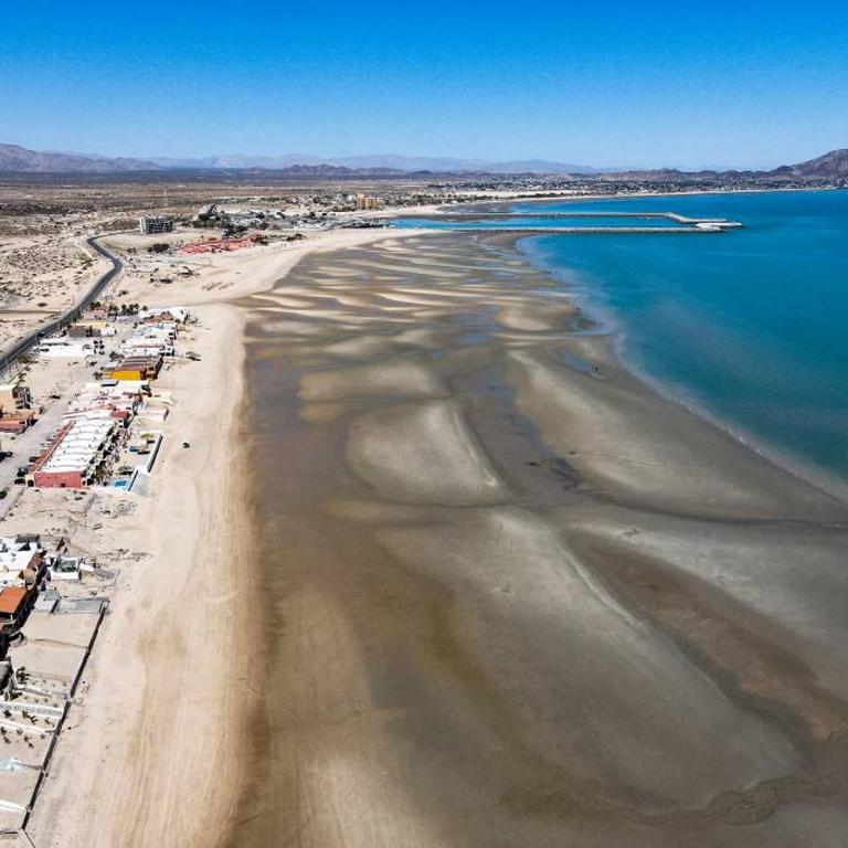 Gorgeous beach front condo - Casa - 25