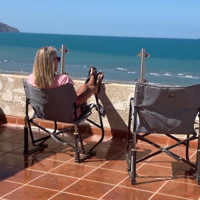 Villa Las Palmas Beachview Rental - Casita de Playa - Casa - 1