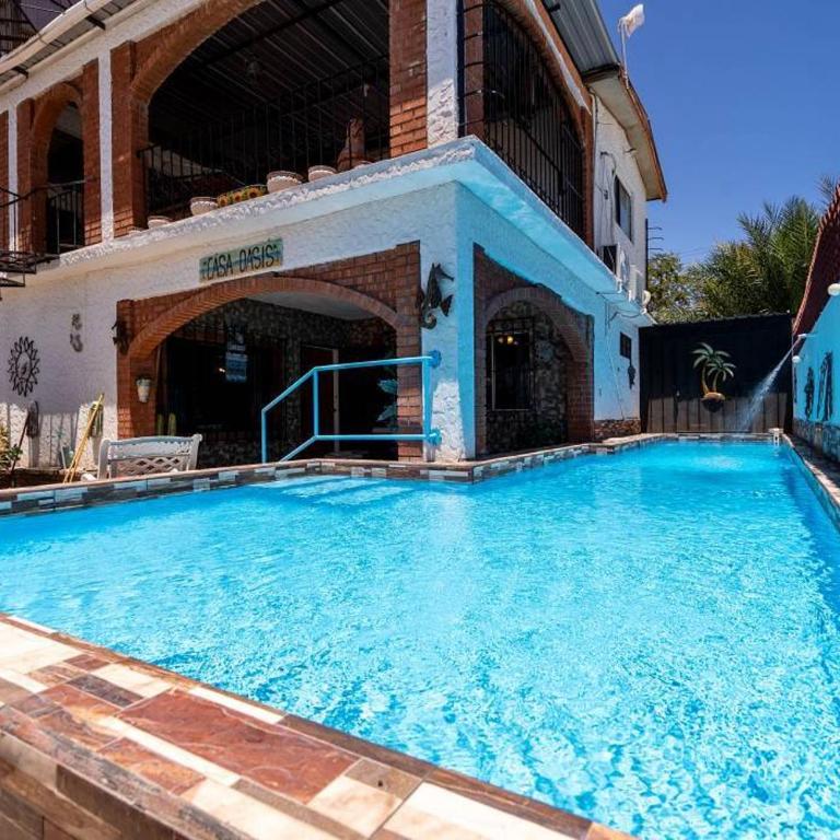 Huge Family 5 bedroom sleeps 16 with private pool home - Casa - 1