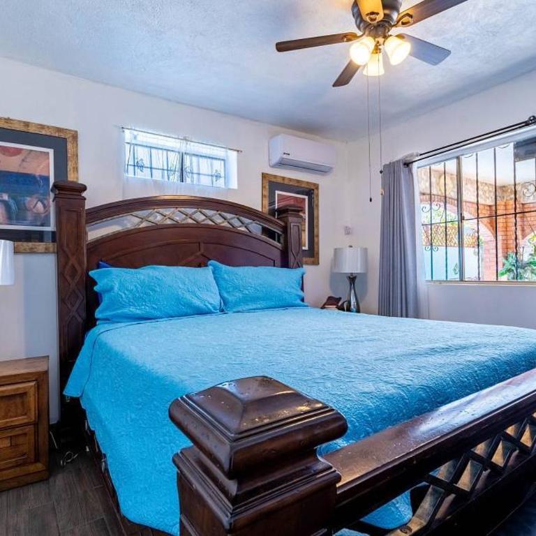 Huge Family 5 bedroom sleeps 16 with private pool home - Casa - 4