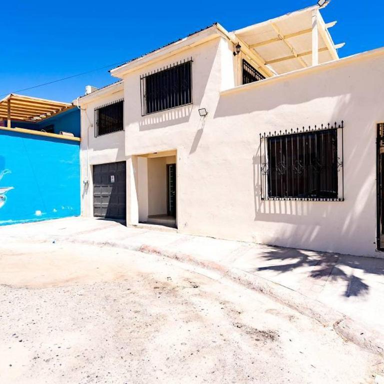 InTown Beach front condo - Casey`s condo 1 - Casa - 6