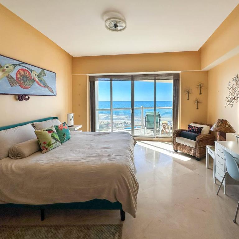 Waves & Relaxation Oceanfront 2BR Family Condo - Apartamento - 26