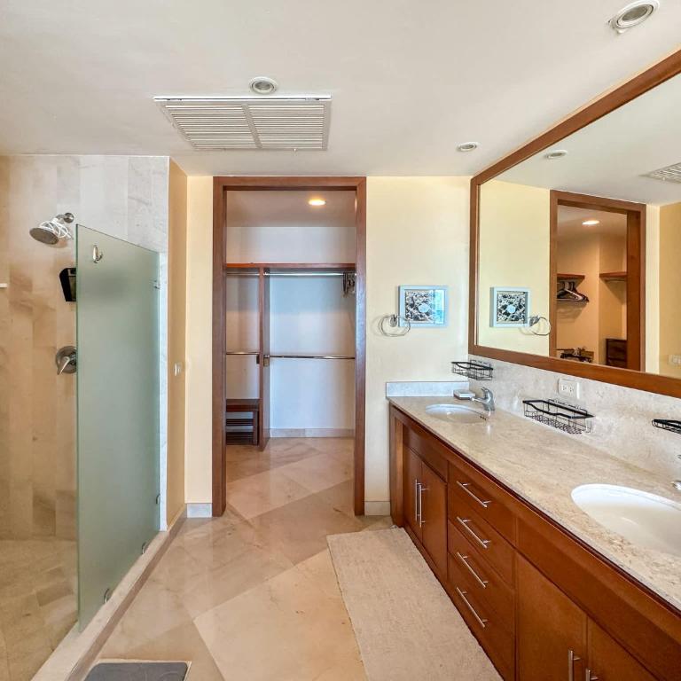 Waves & Relaxation Oceanfront 2BR Family Condo - Apartamento - 28