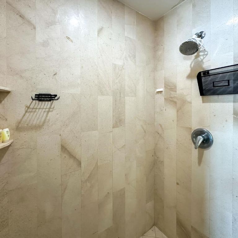 Waves & Relaxation Oceanfront 2BR Family Condo - Apartamento - 29