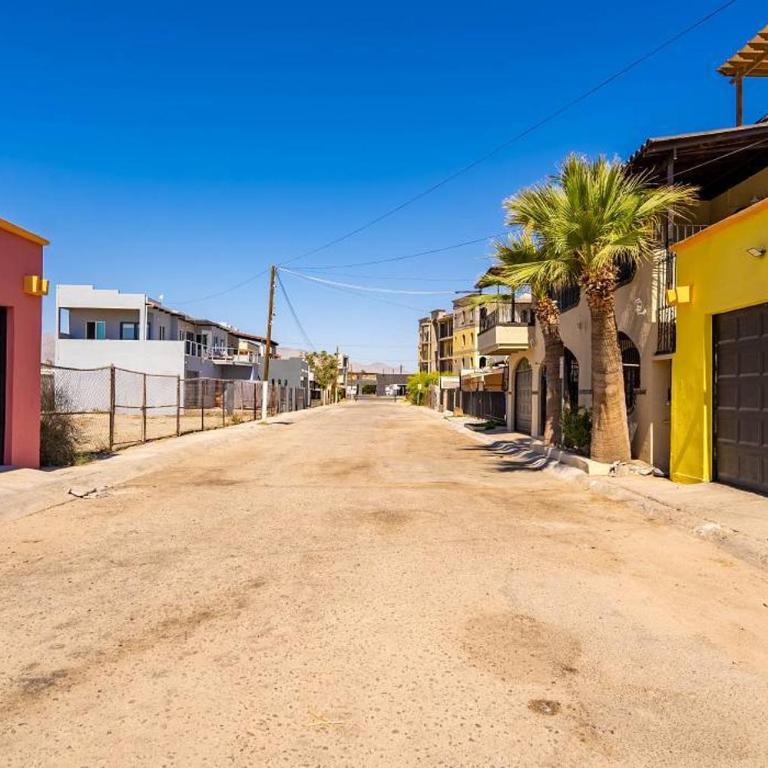 San Felipe downtown rental Condo - Steps to the Beach. Walk to Malecon - Casa - 4