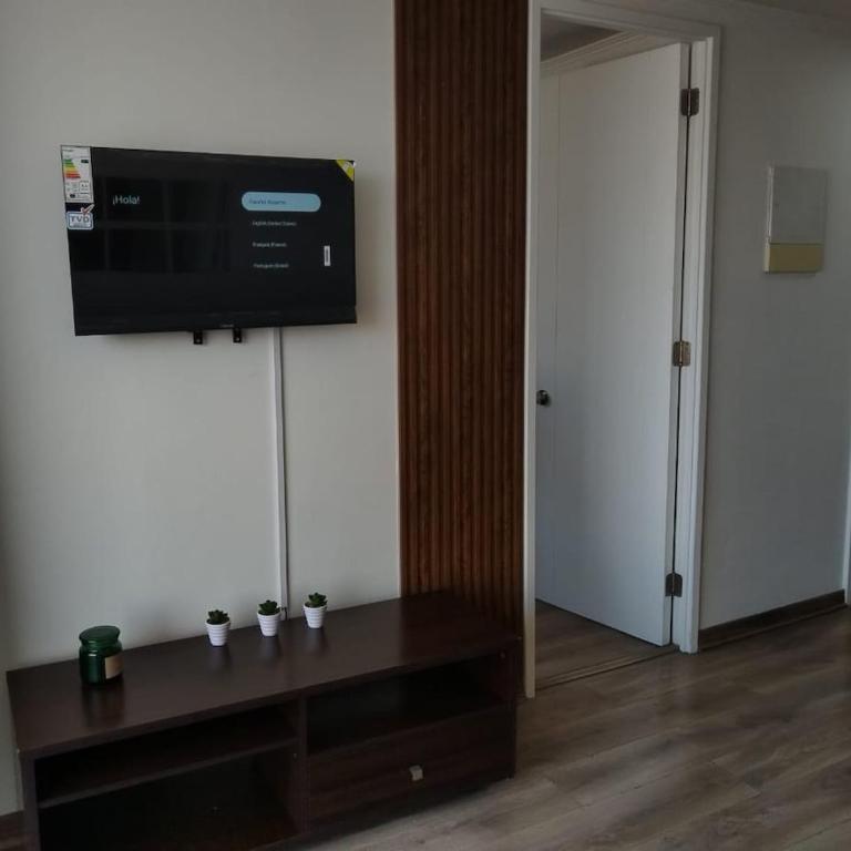 Airport and Terminal close to everything - One-Bedroom Apartment - 4